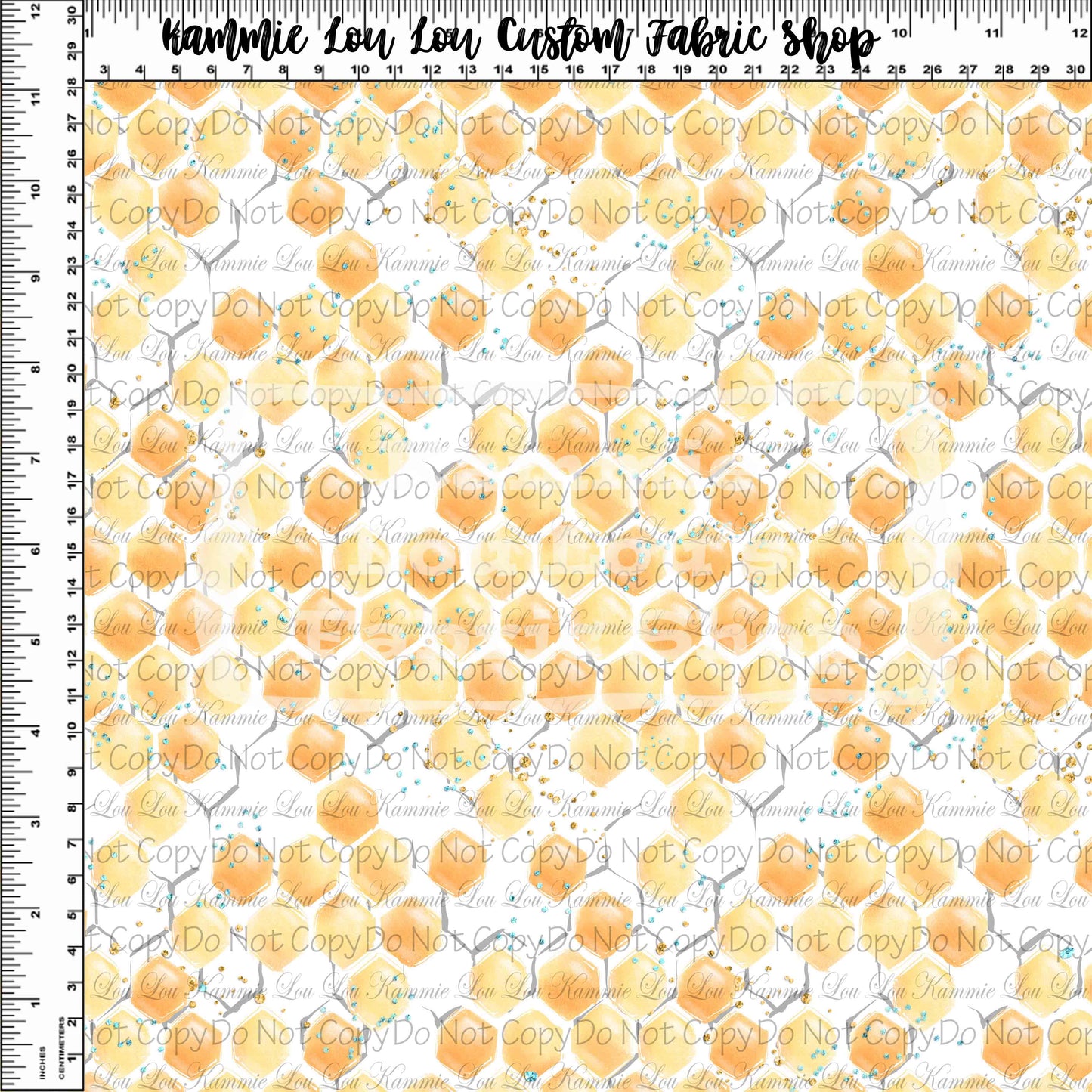 R116 : Queen Bee - White Honeycomb