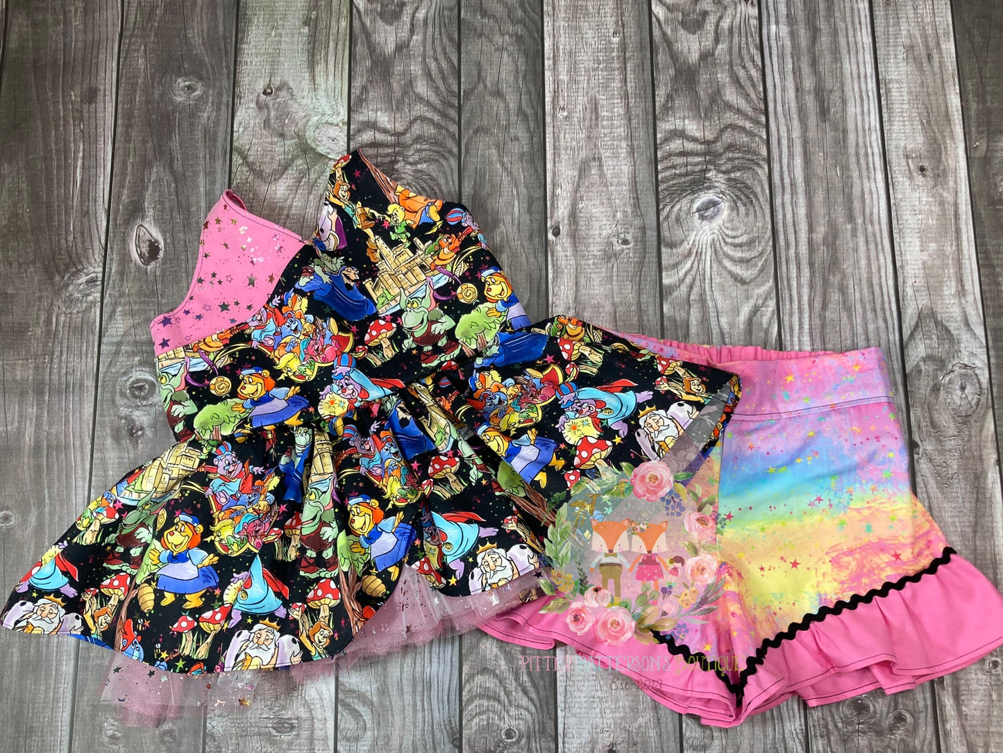 R115 Bouncing Bears - Main Toss - Black - Regular Scale