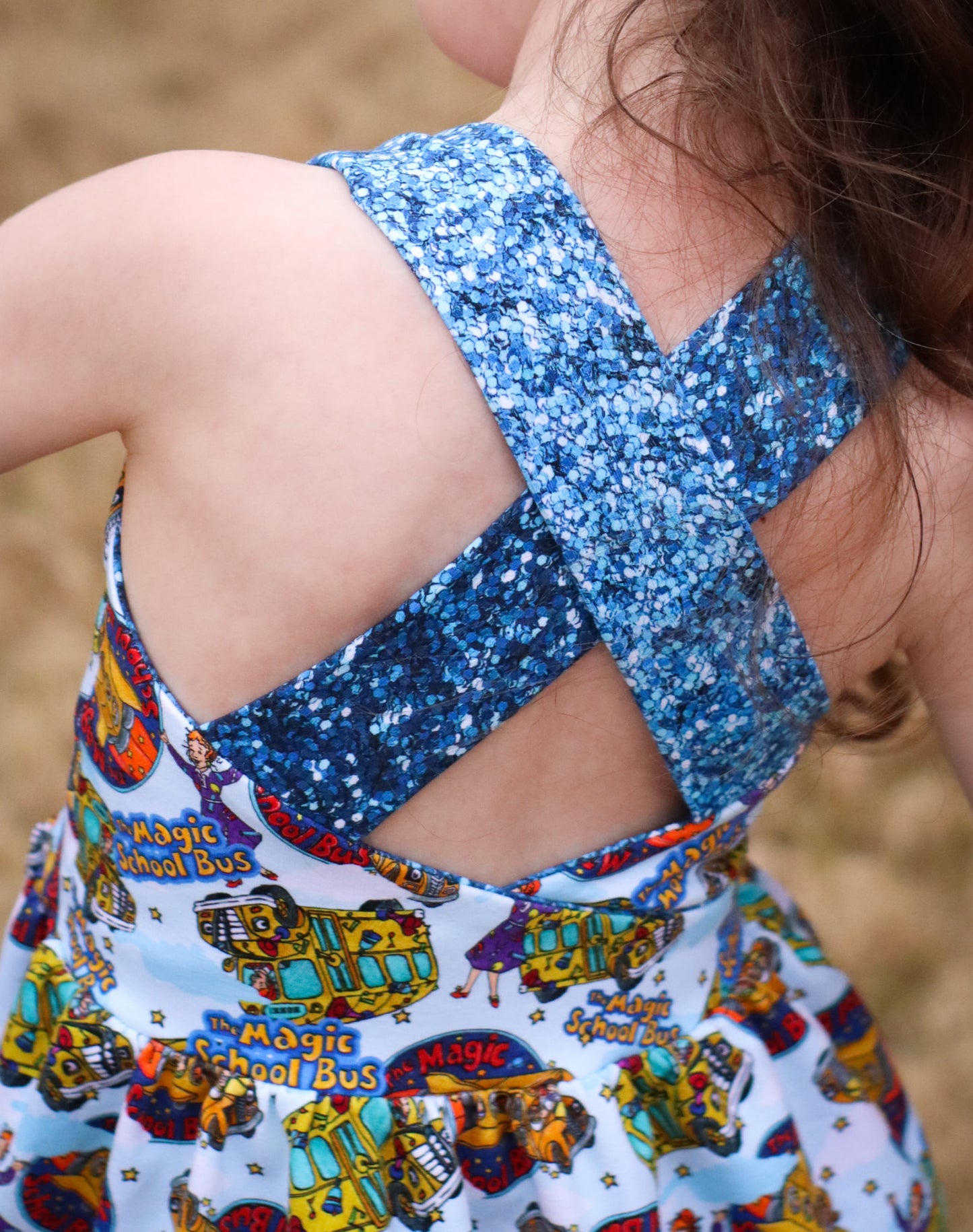 R115 School Bus Magic - Main Toss - Regular Scale