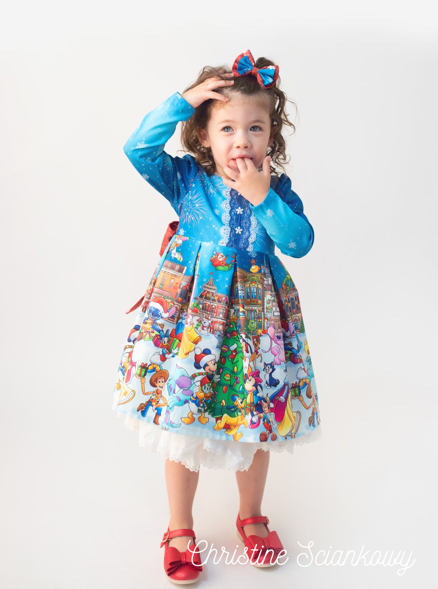 A Very Merry Christmas - All Character Border